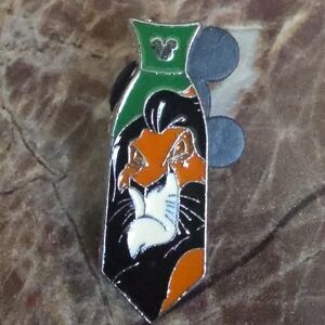 Disney Pin - Hidden Mickey Mufasa Collector Trading Pin – 4 of 5